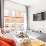 Beautiful & Fully Renovated 2bd - In Center - 20 Meters From شقة *