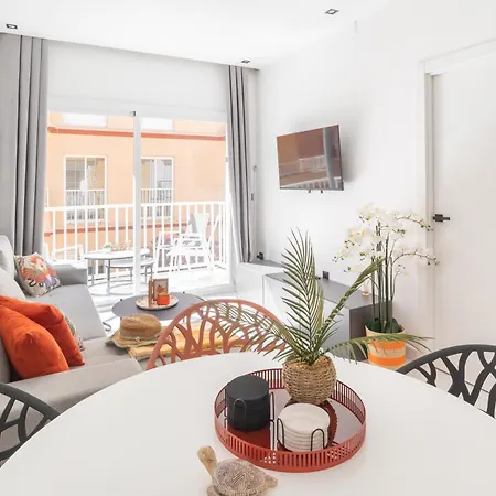 Beautiful & Fully Renovated 2bd - In Center - 20 Meters From Appartement *