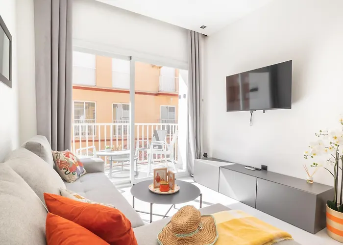Beautiful & Fully Renovated 2bd - In Center - 20 Meters From Apartamento *